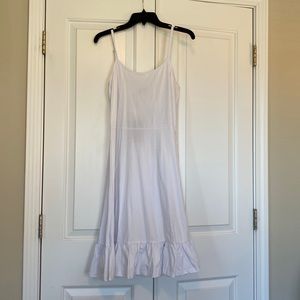 OE Ouges simple white sz L dress w/frilly bottom